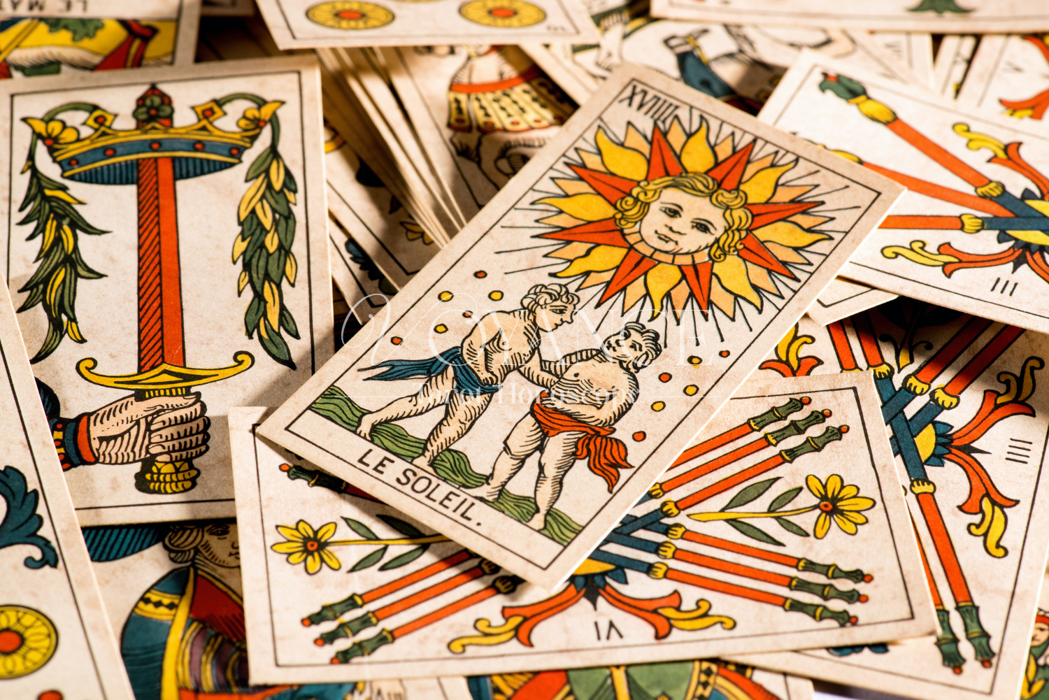 Cartes du Tarot Rider-Waite-Smith — arcanes mineurs illustrés